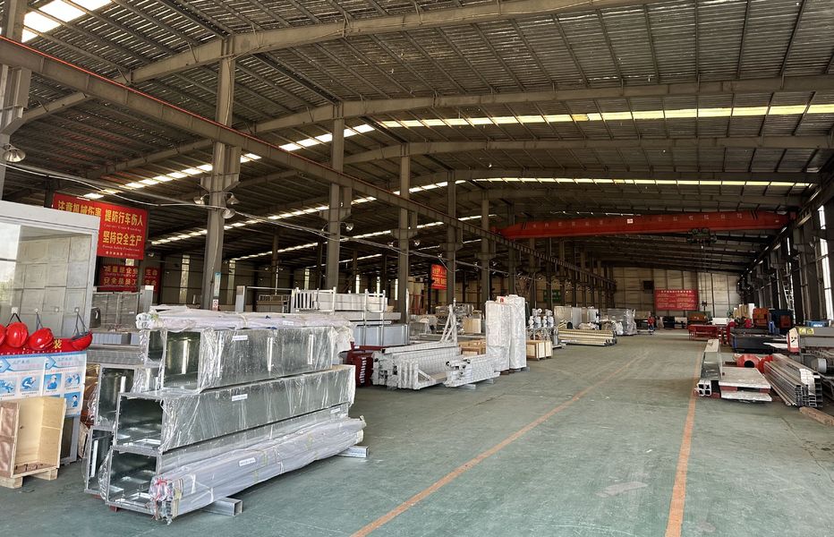 Zhejiang Huier Coating Environmental Protection Equipment Co., Ltd üreticinin üretim hattı